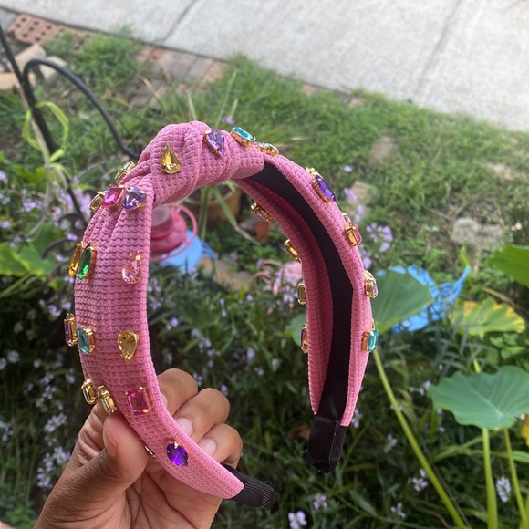 Pink rhinestone headband - Picture 4 of 4